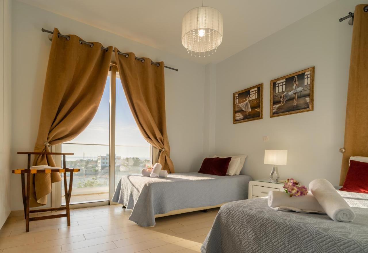 Mesogios House Апартаменти