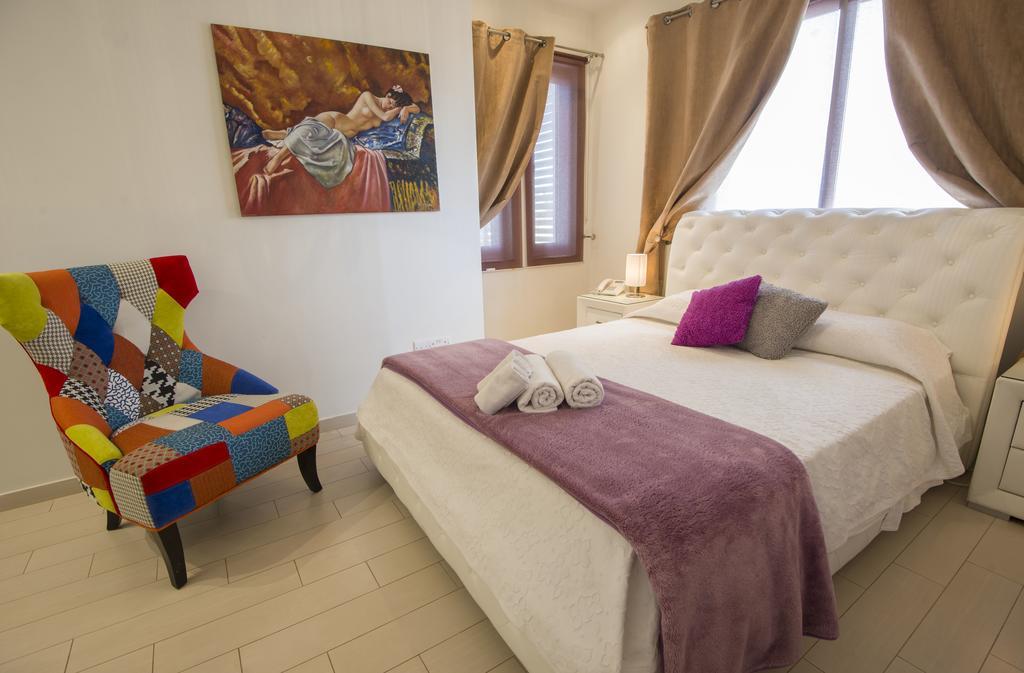 Апартаменти Mesogios House