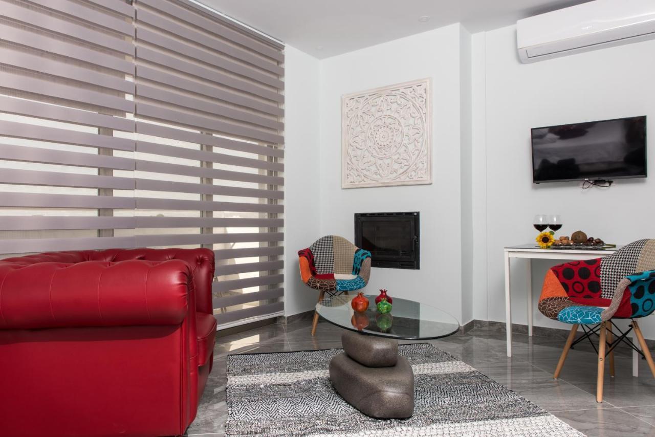 Mesogios House Апартаменти *