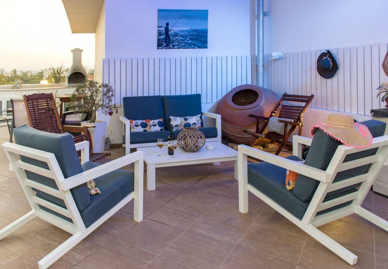 Апартаменти Mesogios House *